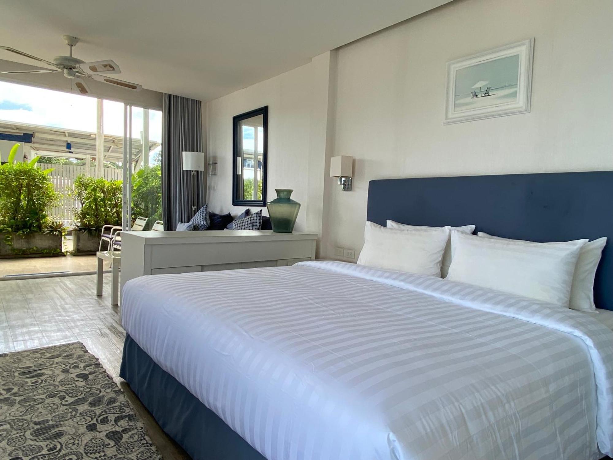 Phuket Boat Quay Hotel Cape Panwa Exterior photo